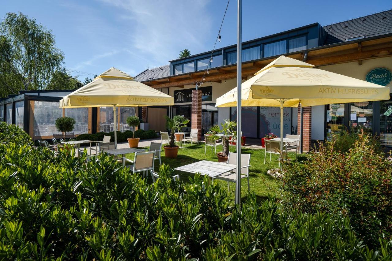 Pipacs Panir & Grill Garden Vendeghaz Hotel Győrújbarát Eksteriør billede