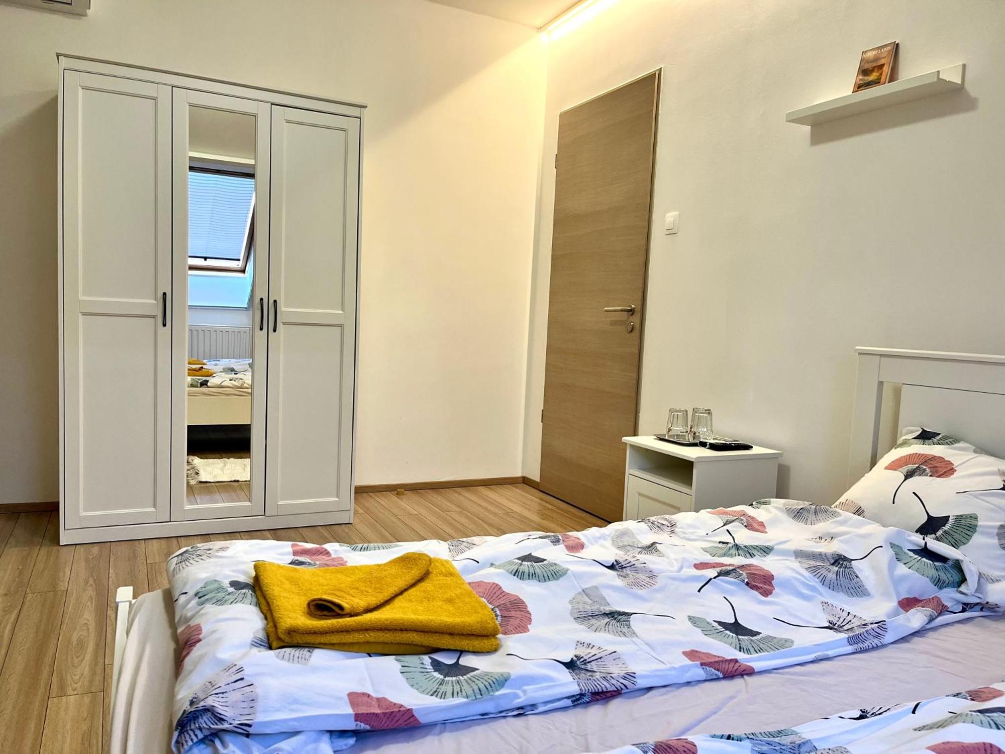 Pipacs Panir & Grill Garden Vendeghaz Hotel Győrújbarát Eksteriør billede