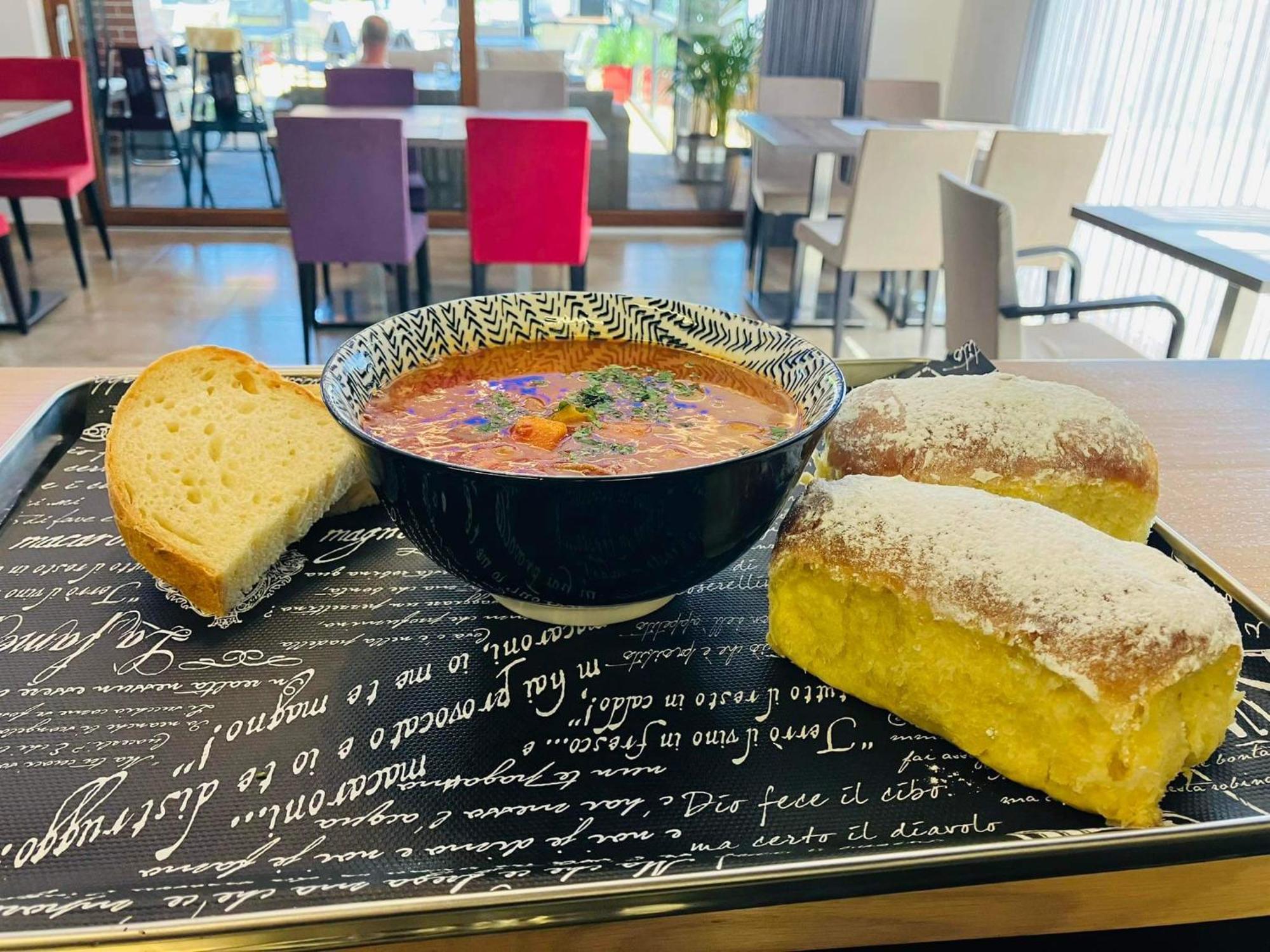 Pipacs Panir & Grill Garden Vendeghaz Hotel Győrújbarát Eksteriør billede
